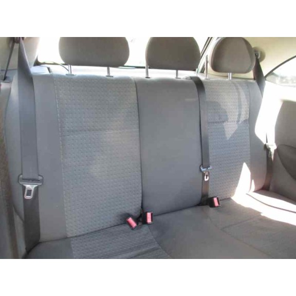 opel corsa c del año 2001