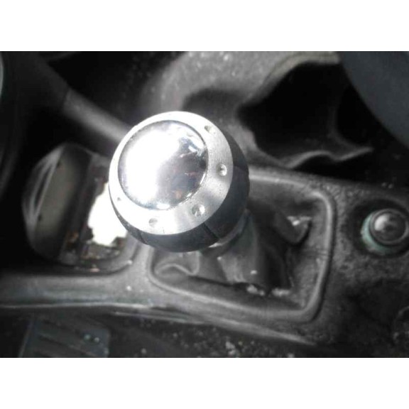 peugeot 206 berlina del año 2002