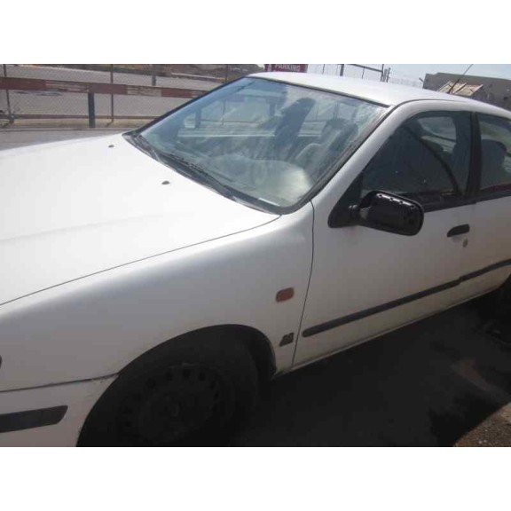 nissan primera berlina (p11) del año 1998