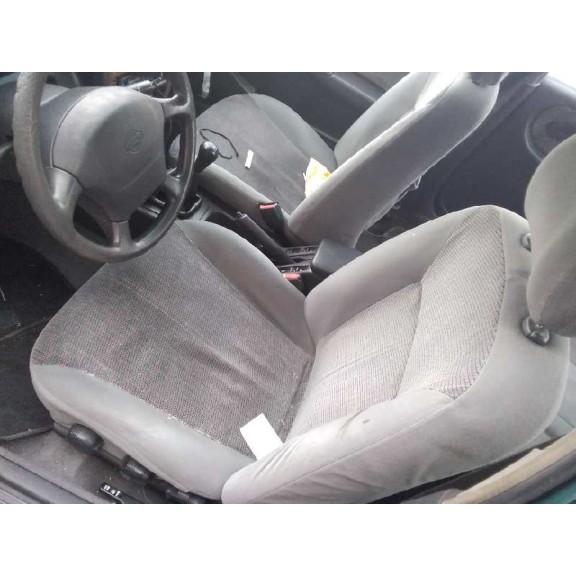 nissan primera berl./familiar (p10/w10) del año 1995