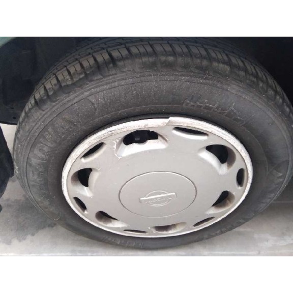 nissan primera berl./familiar (p10/w10) del año 1995