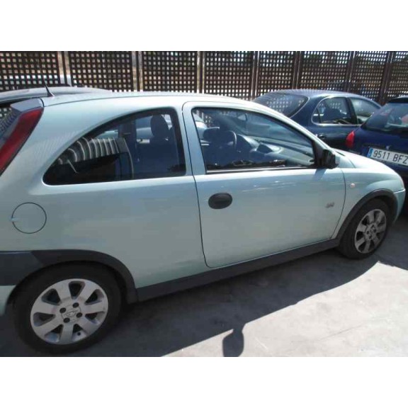 opel corsa c del año 2001