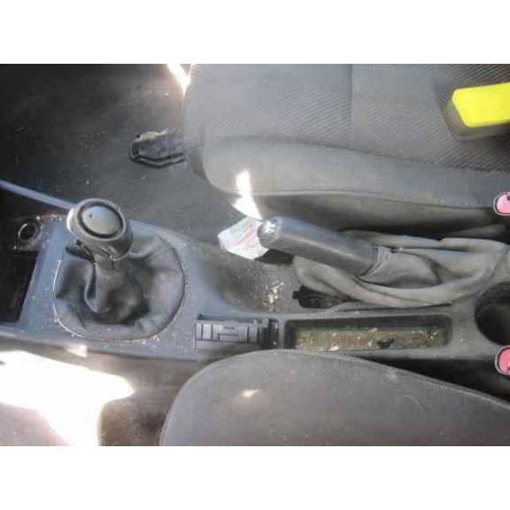 alfa romeo 147 (190) del año 2002