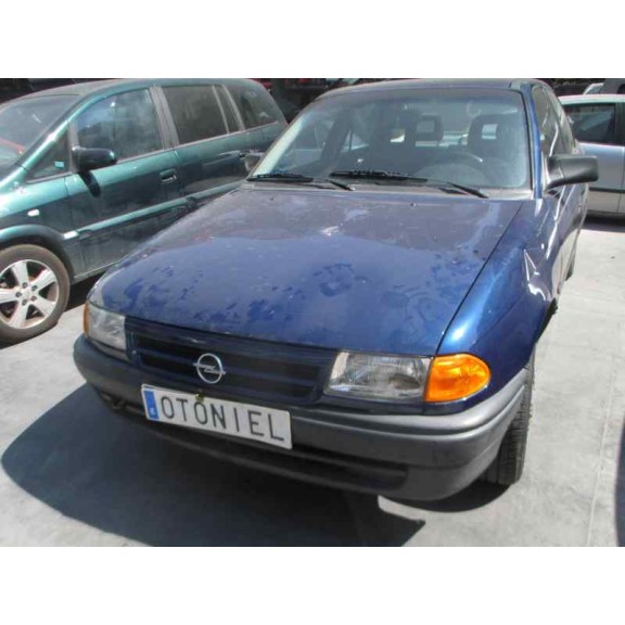 opel astra f berlina del año 1994