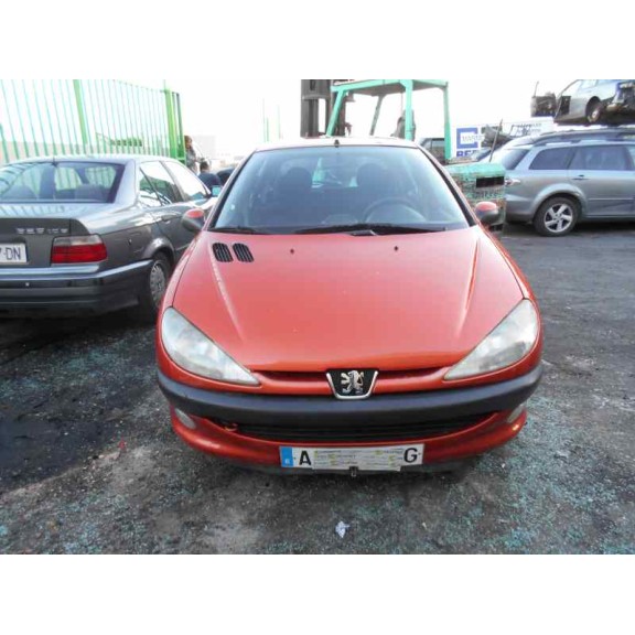 peugeot 206 berlina del año 2000