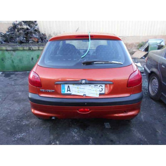 peugeot 206 berlina del año 2000