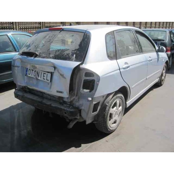 kia cerato del año 2005