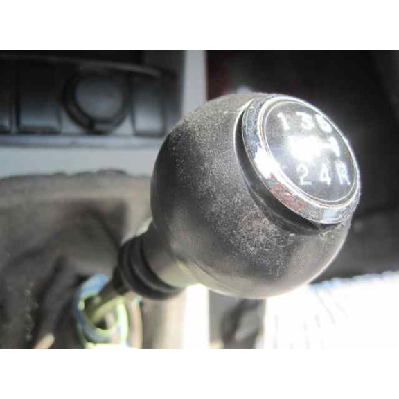 kia cerato del año 2005