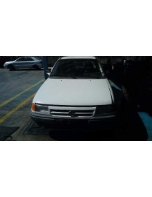 opel astra f berlina del año 1995