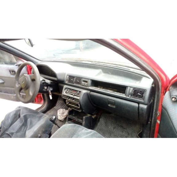 ford fiesta berlina del año 1996