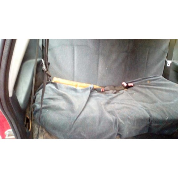 ford fiesta berlina del año 1996