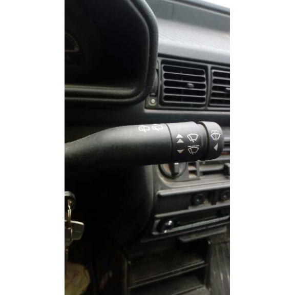 ford fiesta berlina del año 1996