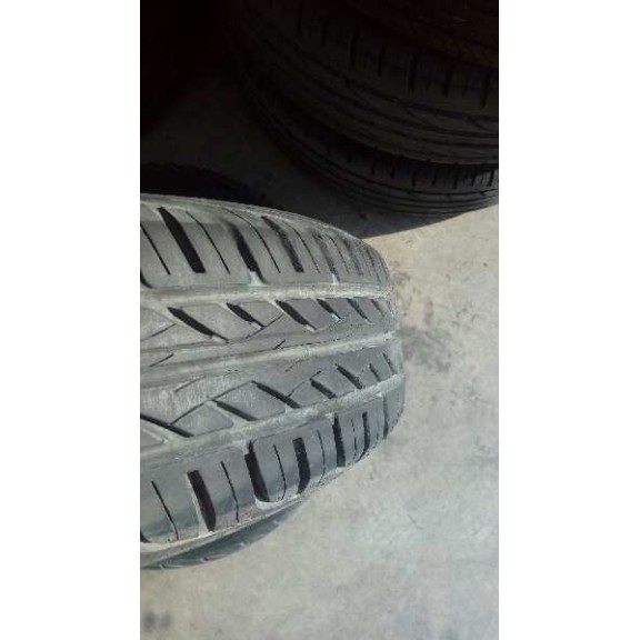 ford fiesta berlina del año 1996