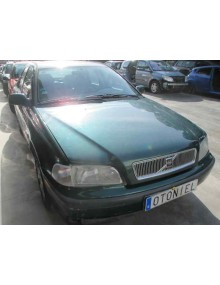 volvo s40 berlina del año 1998