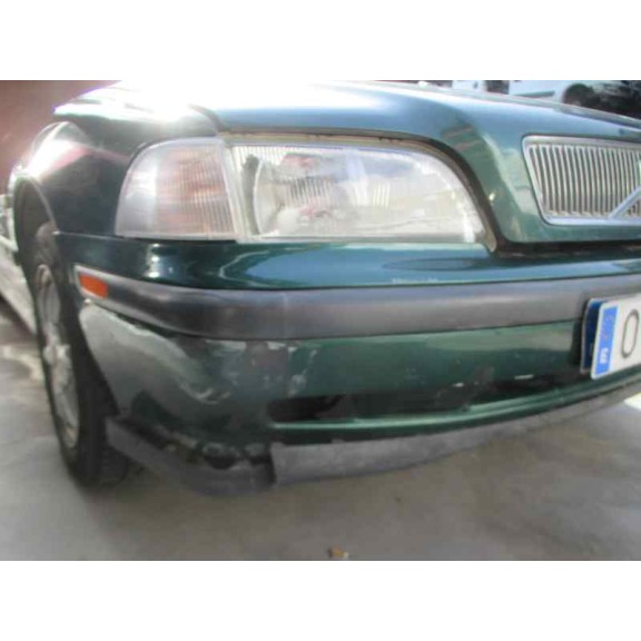 volvo s40 berlina del año 1998