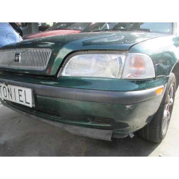 volvo s40 berlina del año 1998