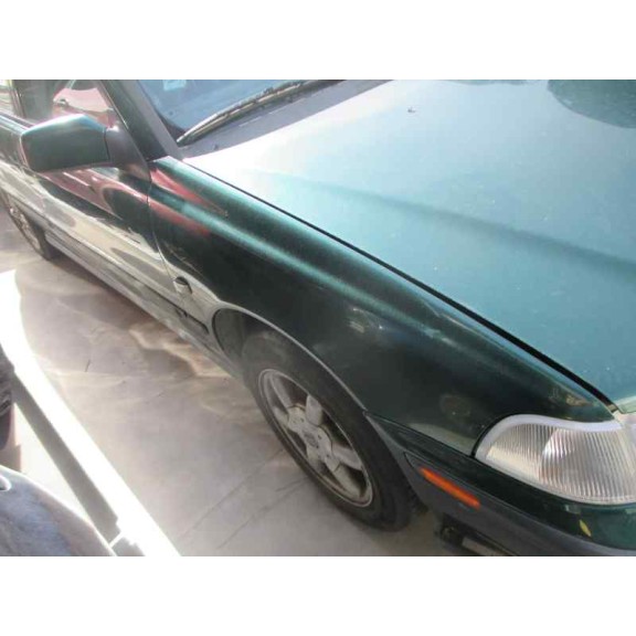 volvo s40 berlina del año 1998