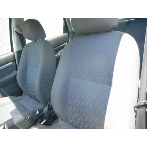 ford focus berlina (cak) del año 1999