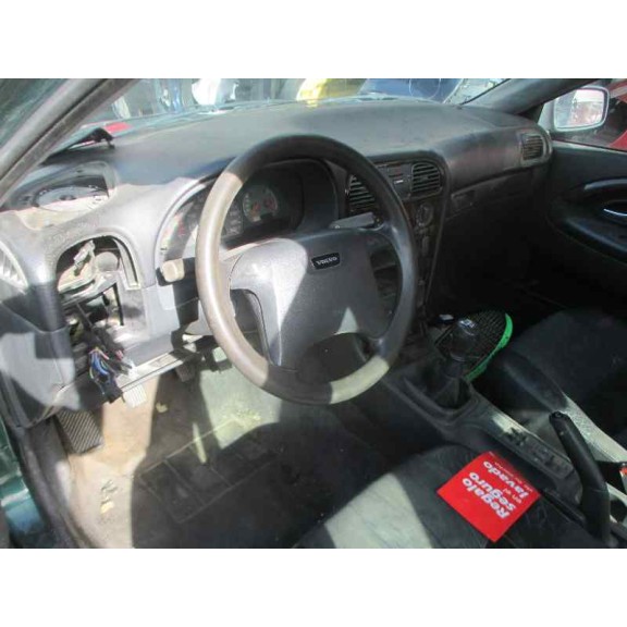 volvo s40 berlina del año 1998