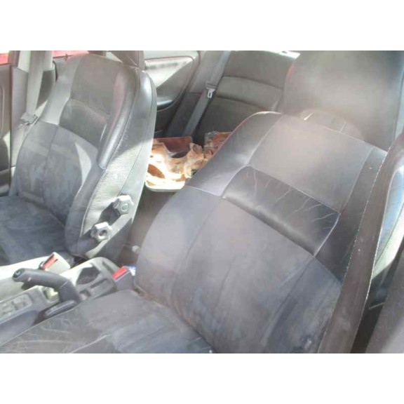 volvo s40 berlina del año 1998