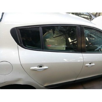 Recambio de puerta trasera derecha para renault megane iii berlina 5 p expression referencia OEM IAM   