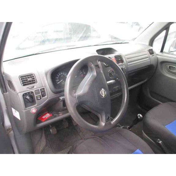 opel agila del año 2000