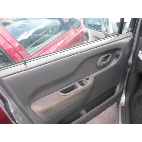 opel agila del año 2000