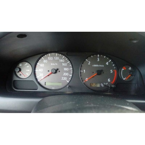 nissan almera (n16/e) del año 2001