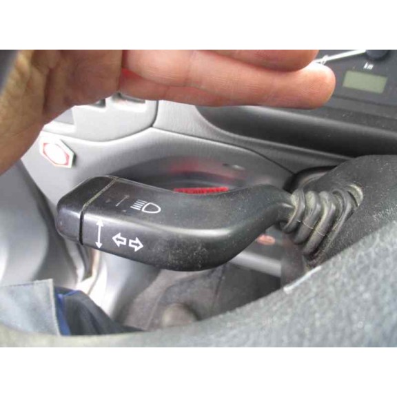 opel agila del año 2000