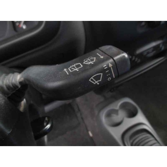 opel agila del año 2000