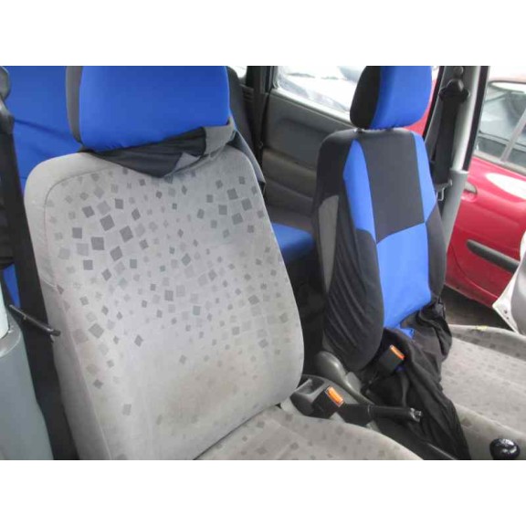 opel agila del año 2000