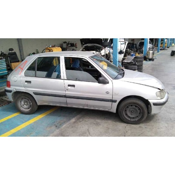peugeot 106 (s2) del año 2000