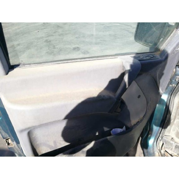 mercedes-benz vito (w638) combi del año 2000