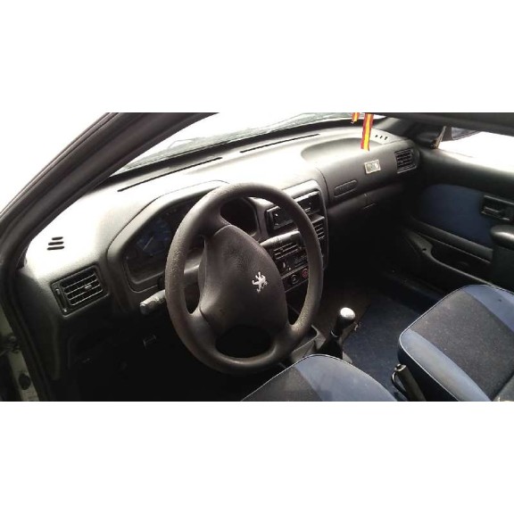 peugeot 106 (s2) del año 2000