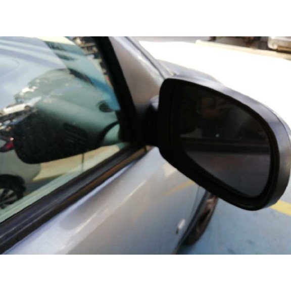 opel corsa c del año 2004