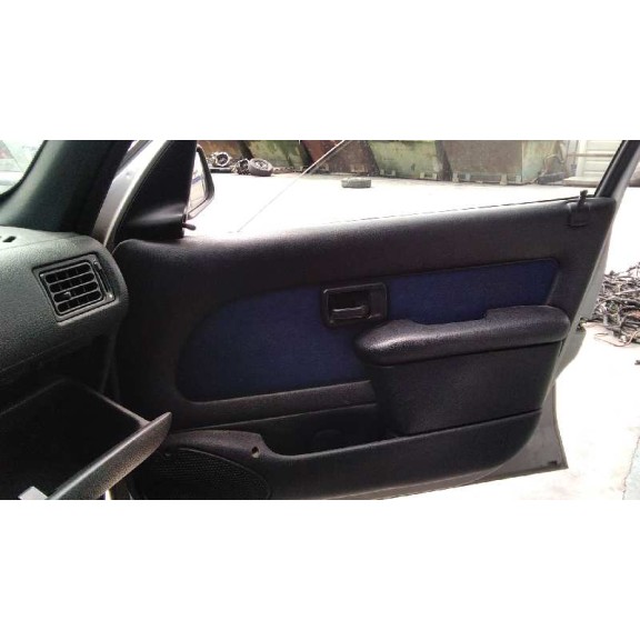 peugeot 106 (s2) del año 2000