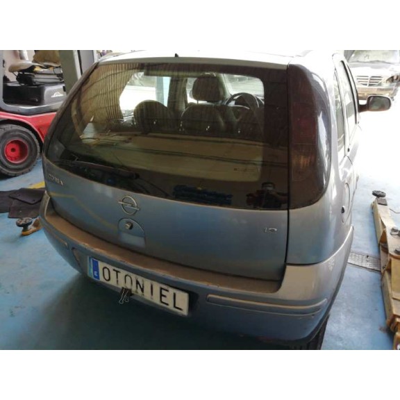 opel corsa c del año 2004