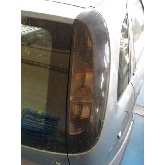 opel corsa c del año 2004