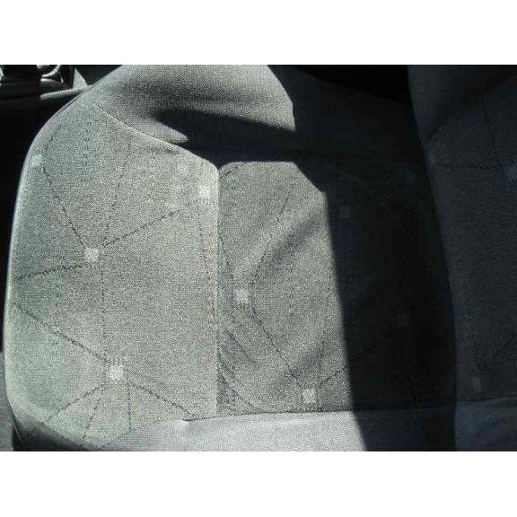 citroën xsara berlina del año 2001