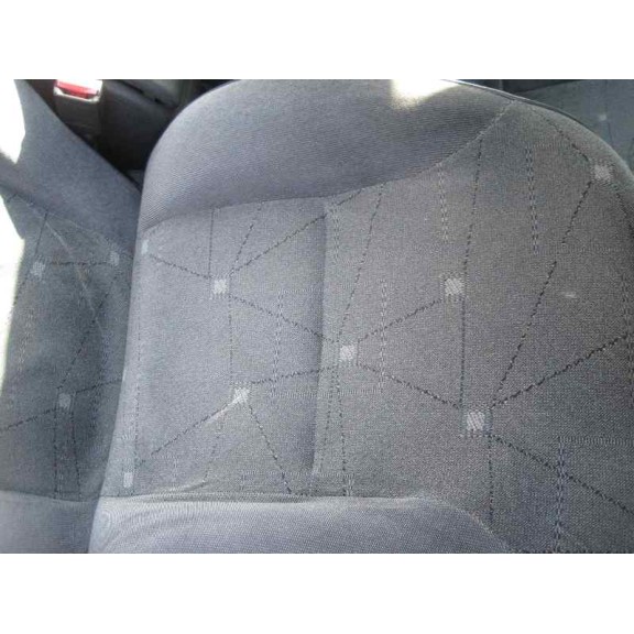 citroën xsara berlina del año 2001