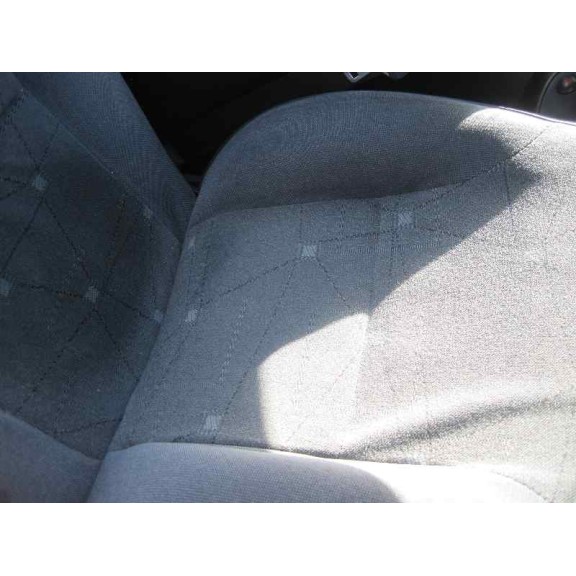 citroën xsara berlina del año 2001