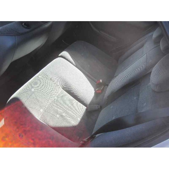 citroën xsara berlina del año 2001