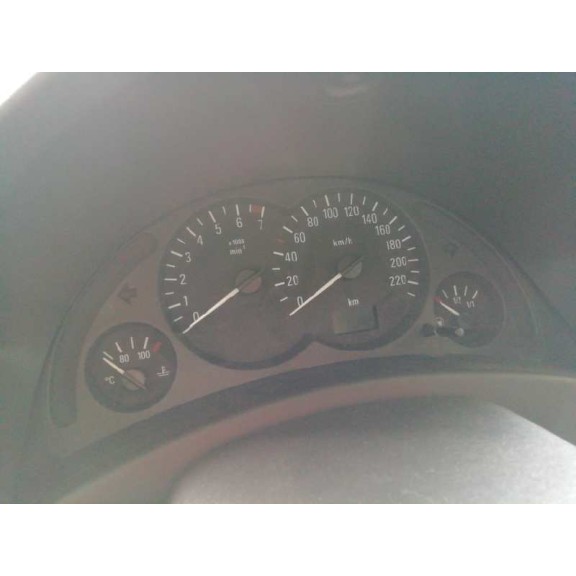 opel corsa c del año 2004