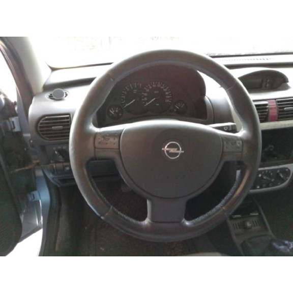 opel corsa c del año 2004