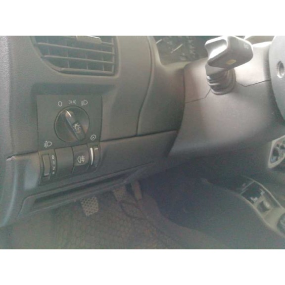 opel corsa c del año 2004