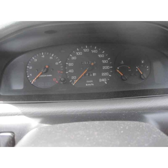 mazda 626 berlina (ge) del año 1992