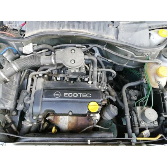 opel corsa c del año 2004