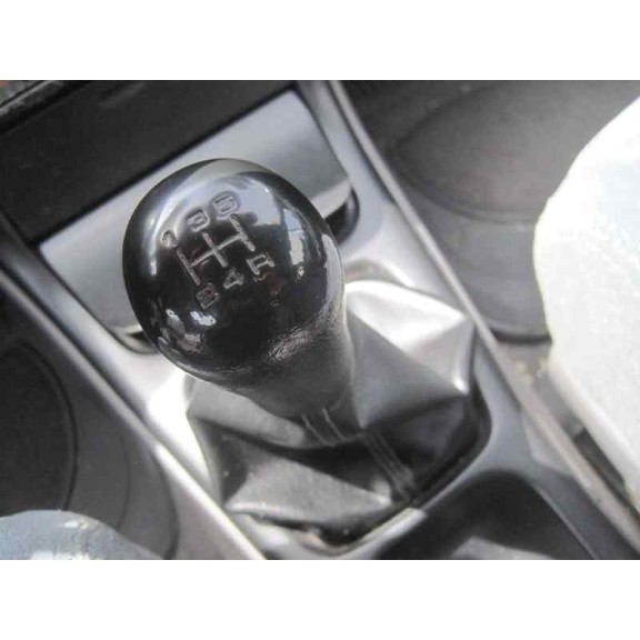 mazda 626 berlina (ge) del año 1992