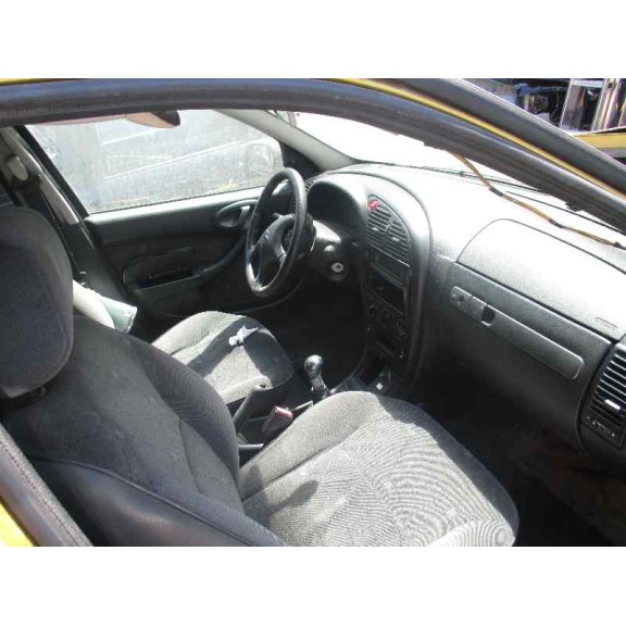 citroën xsara berlina del año 2001