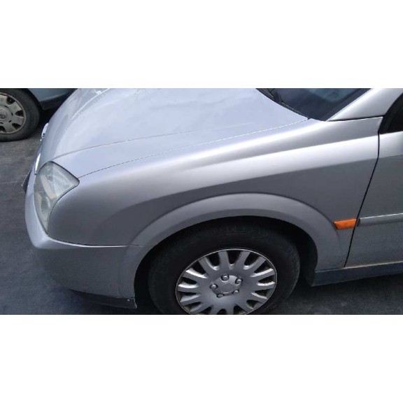 opel vectra c berlina del año 2002